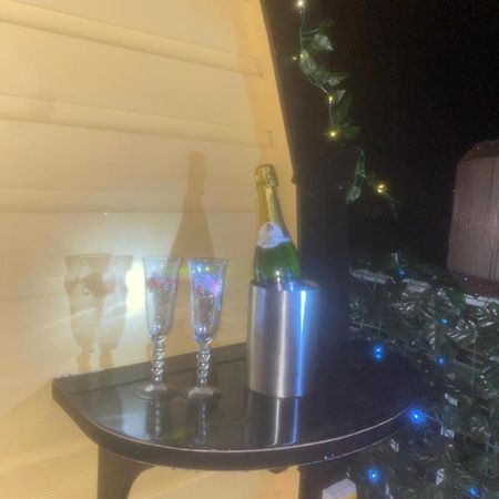 شقة Arch Pod & Hot Tub كارندوناه المظهر الخارجي الصورة